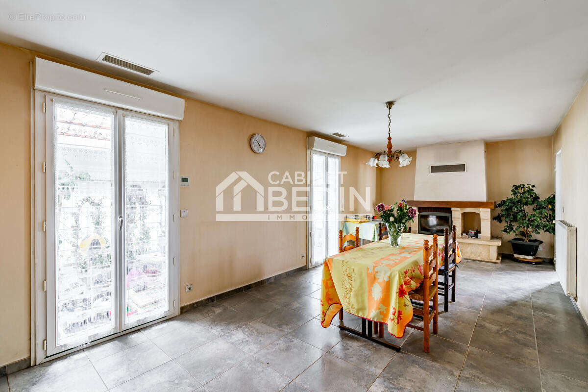 Maison à SAINT-ANDRE-DE-CUBZAC