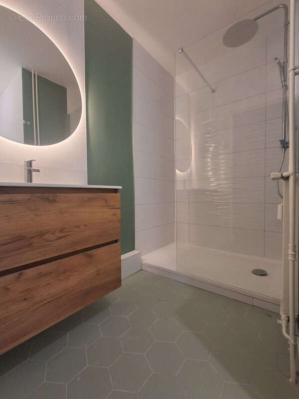 Appartement à TOURNON-SUR-RHONE