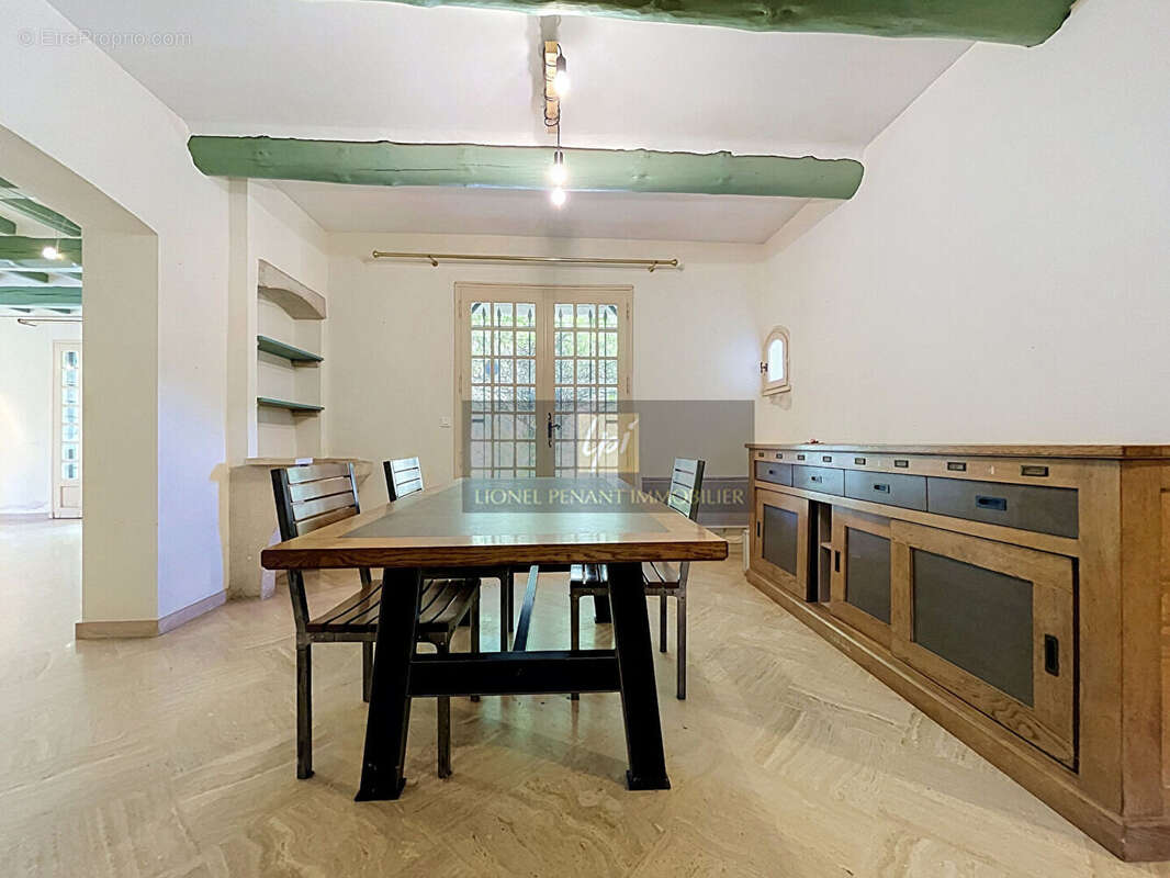 Maison carpentras  200 m2 avec piscine sur terrain de 22 444 m² - photo 6