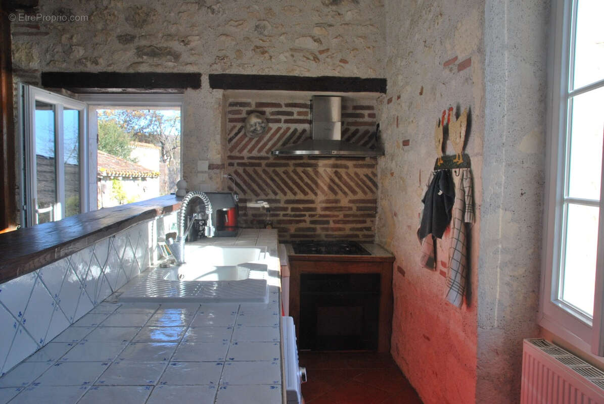 Maison de campagne avec gîte, piscine et grange - photo 5