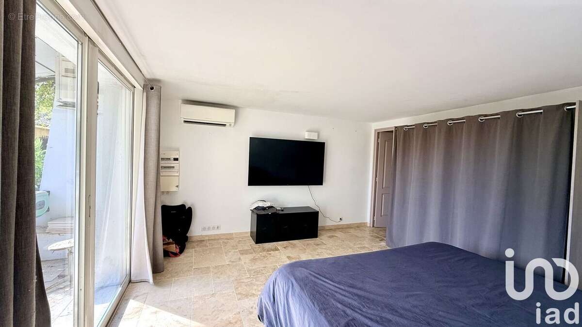 Photo 9 - Appartement à ROQUEBRUNE-SUR-ARGENS