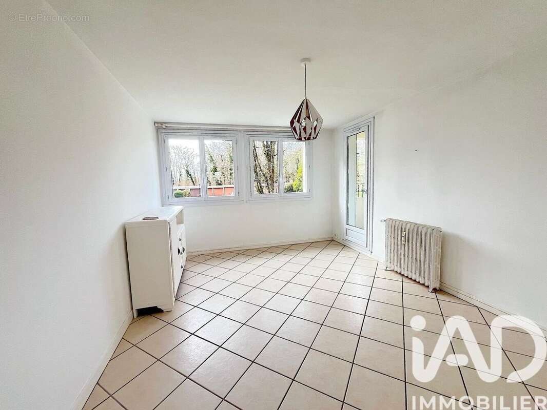 Photo 3 - Appartement à MAROLLES-EN-HUREPOIX