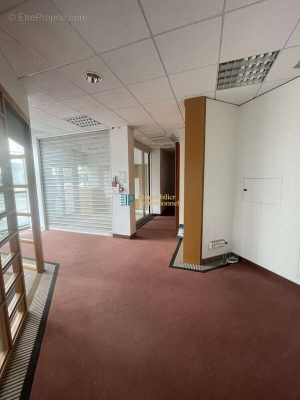 Commerce à LANESTER