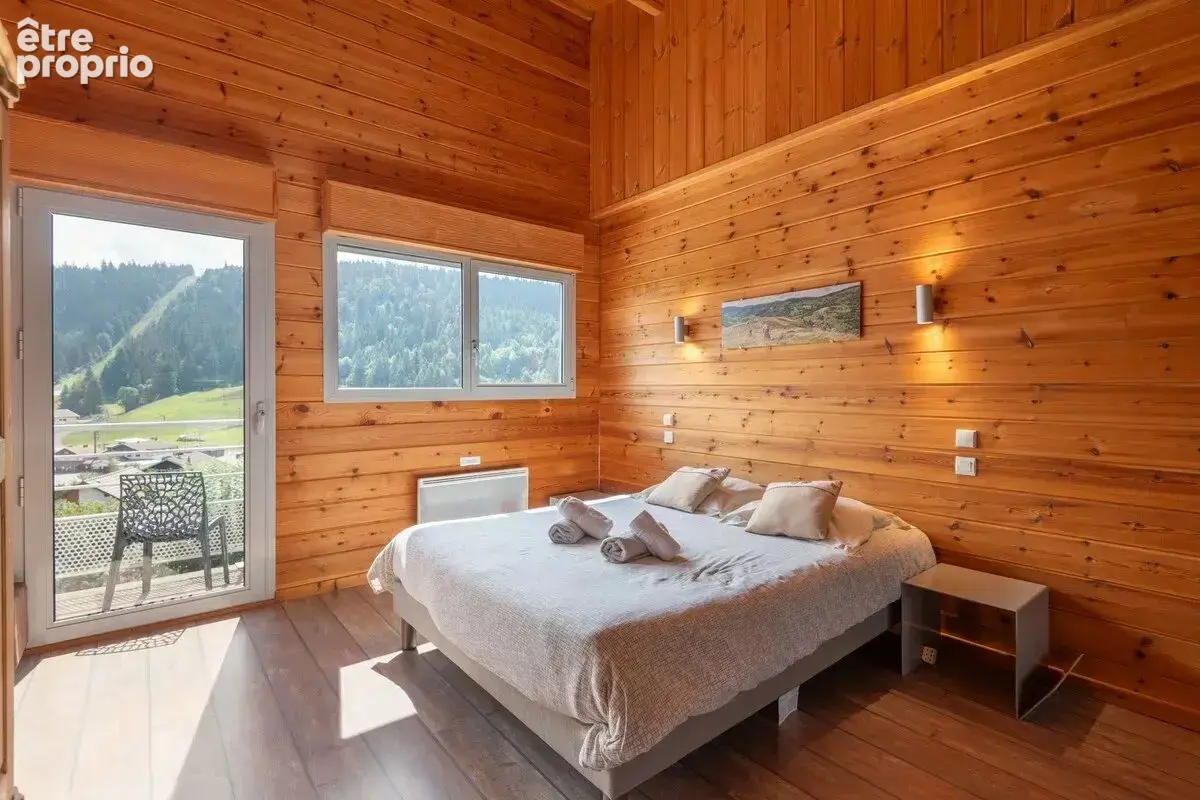 EN EXCLUSIVITÉ - Chalet d'architecte meublé de 227 m² au pied des pistes de Gérardmer - photo 6