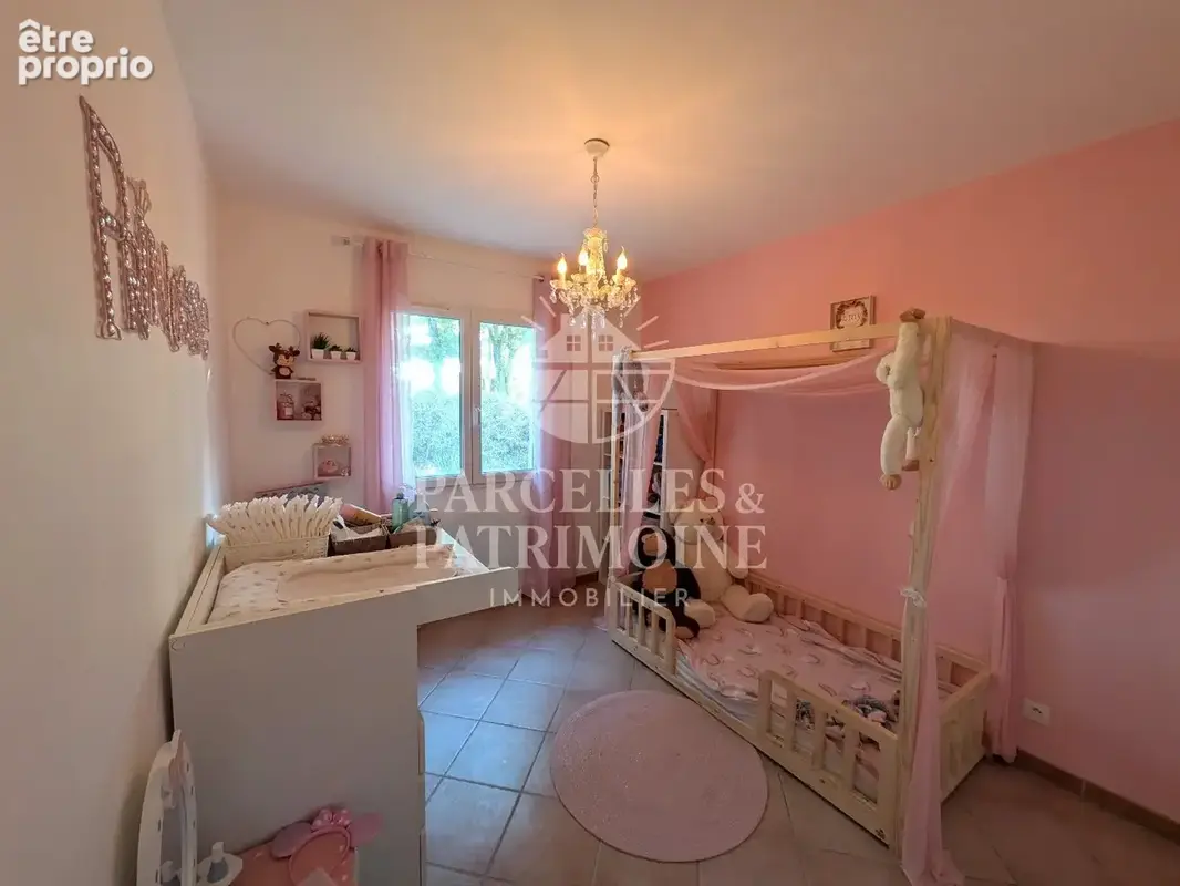 Lherm - Exclusivité - Maison de plain pied T5 avec garage et dépendance sur terrain de 606m² - photo 8