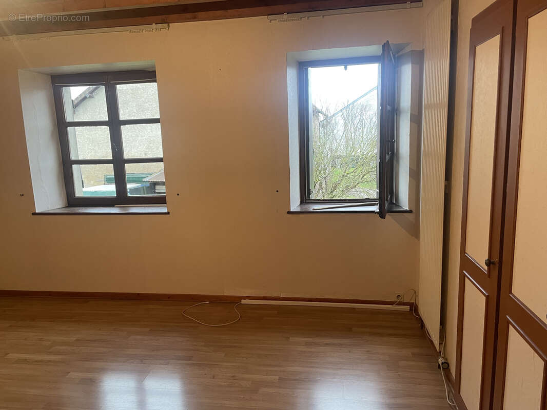 Maison à FROIDETERRE