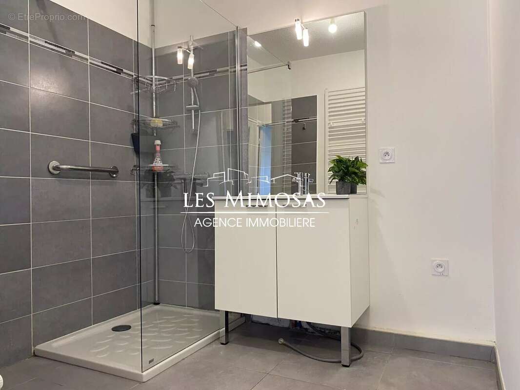 Appartement à FREJUS