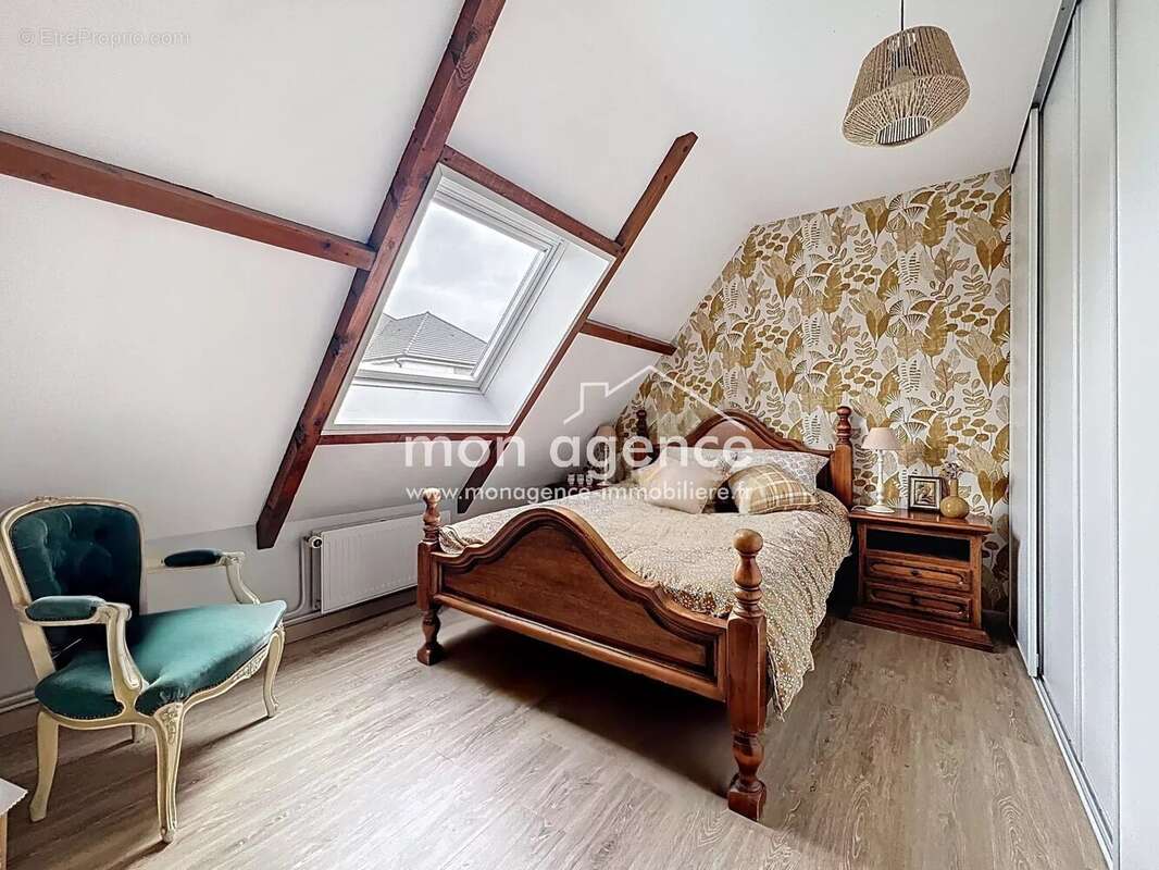 Maison à LE MESNIL-ESNARD