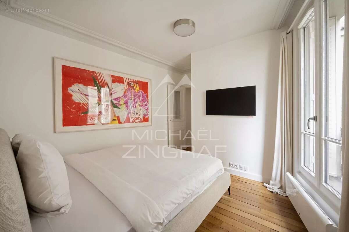 Appartement à PARIS-7E