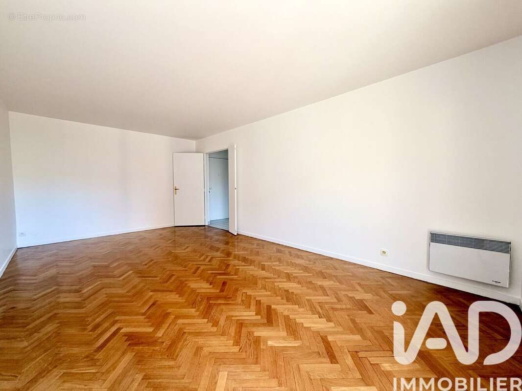 Photo 3 - Appartement à LE PLESSIS-ROBINSON