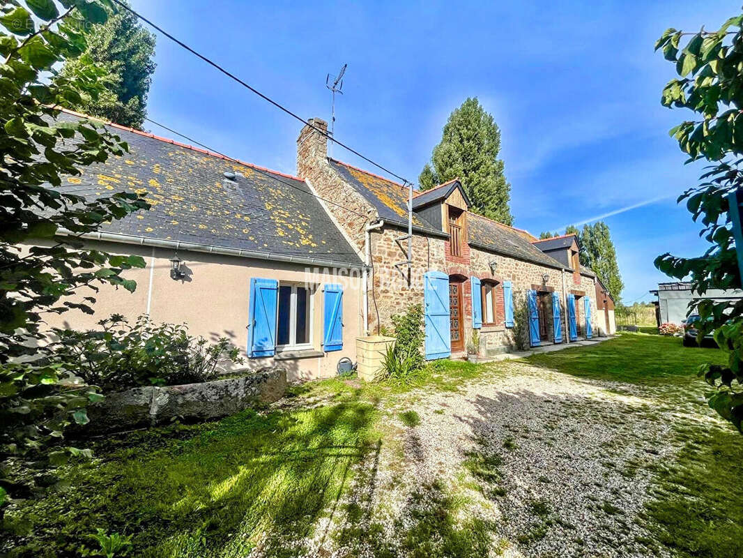 Maison à ROZ-SUR-COUESNON