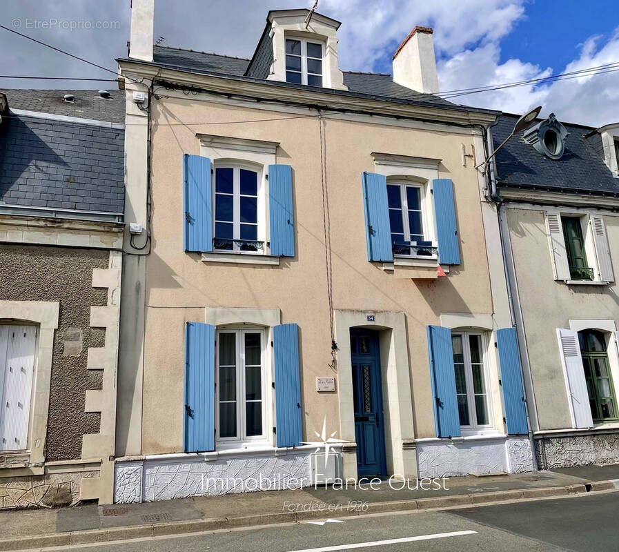 Maison à SABLE-SUR-SARTHE
