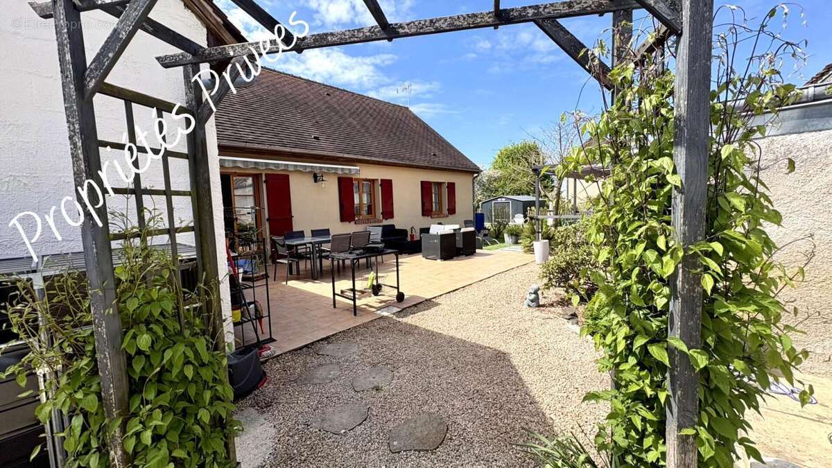 Maison à HUISSEAU-SUR-COSSON