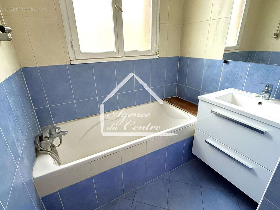 Appartement à L'HAY-LES-ROSES