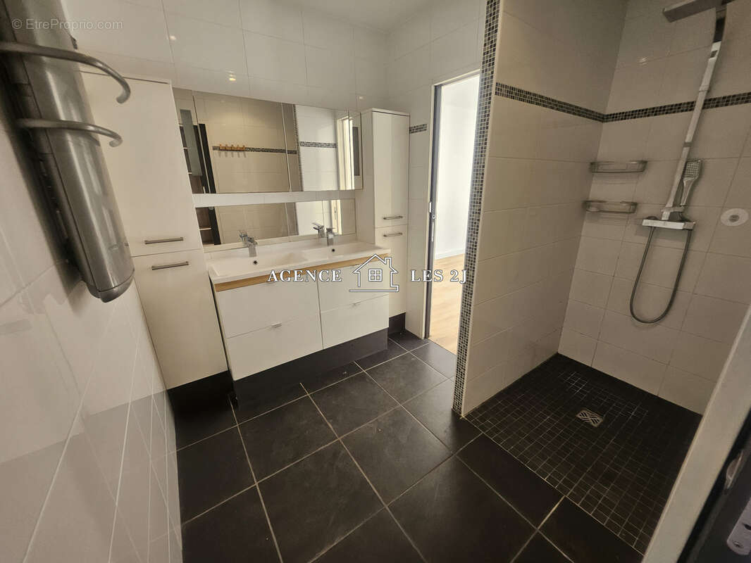 EXCLUSIVITÉ   Maison de plain-pied avec patio   Beaumont 13012 - photo 7