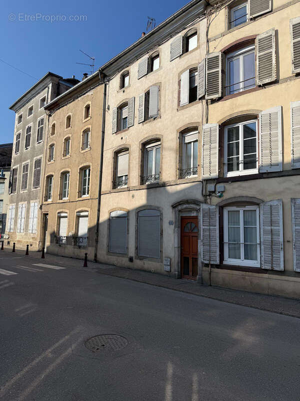 Appartement à MIRECOURT