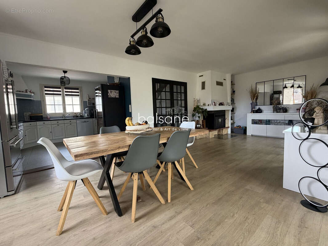 Maison 150 m² à Limesy  - photo 4