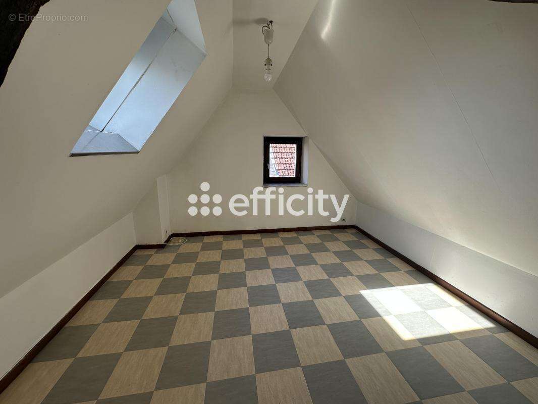 Maison à VILLERS-COTTERETS