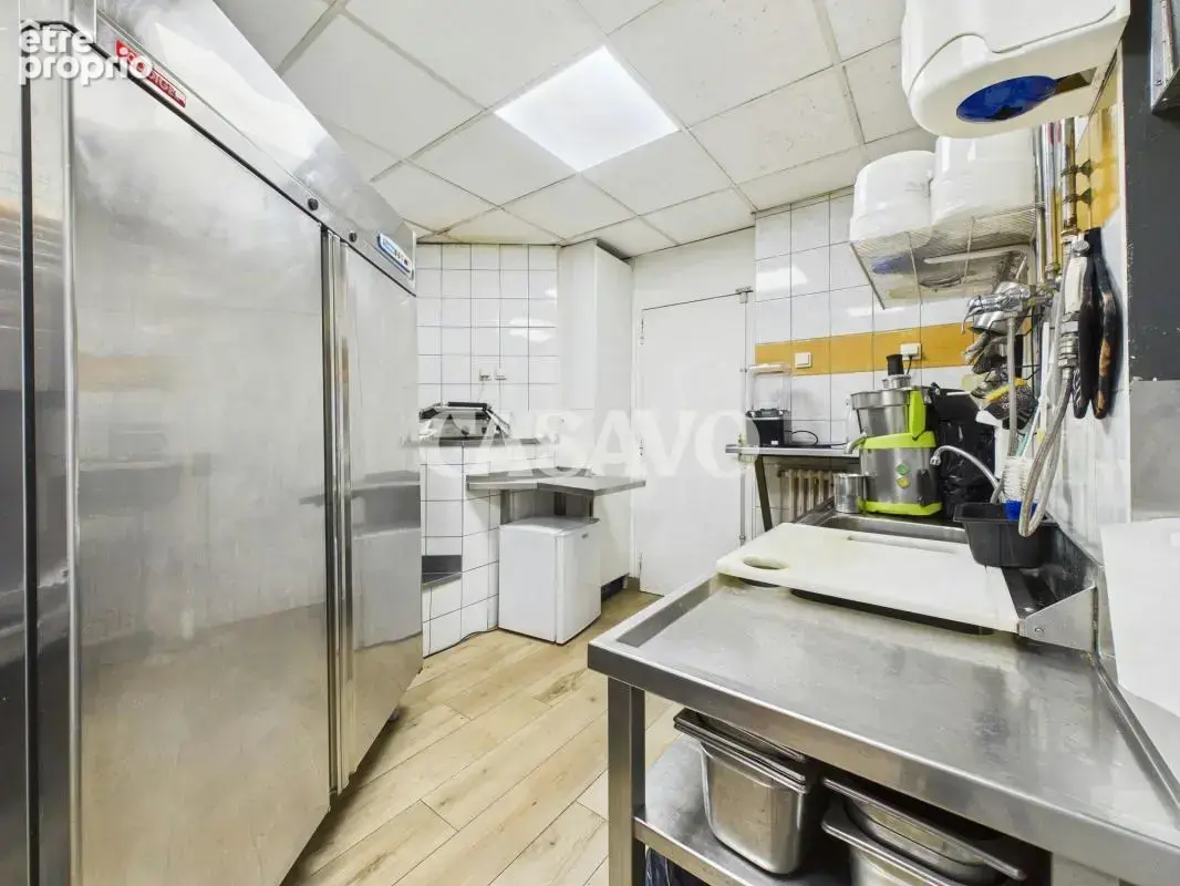 Vente mur et fond de local commercial - Saint-Lazare Havre-Caumartin - photo 12