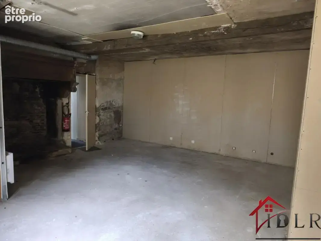 Immeuble de rapport mixte 4 appartements + 2 locaux fort pot - photo 10