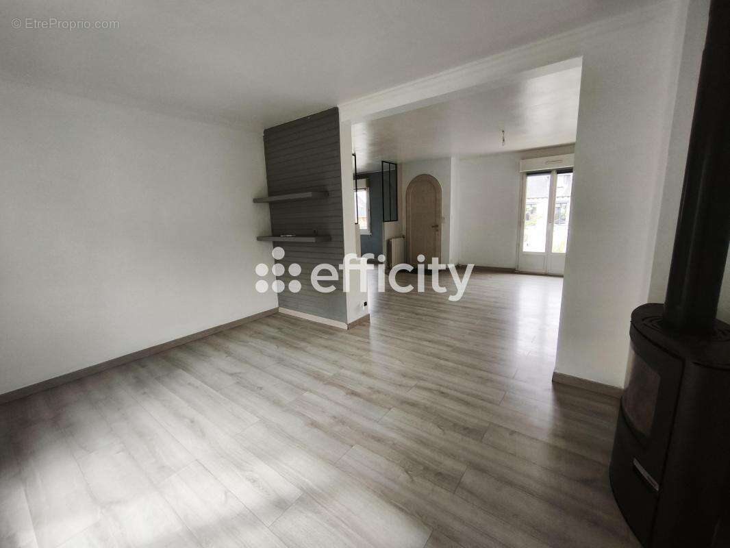 Maison 186 m² à Iffendic  - photo 26