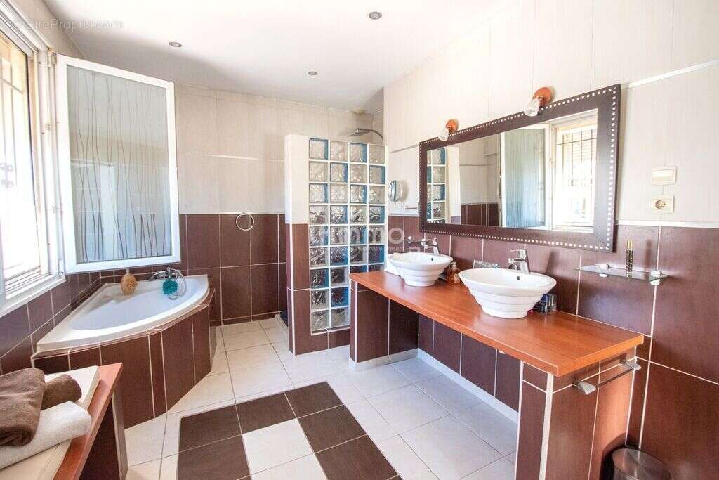 Maison à MARSEILLE-13E