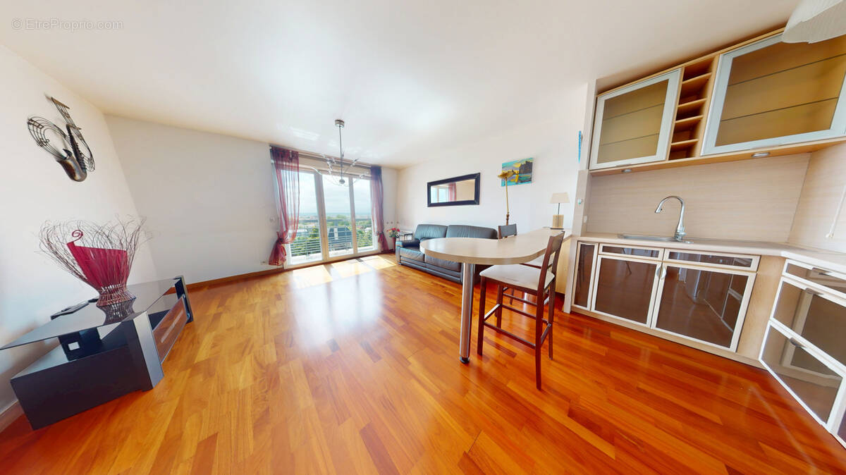 Appartement à SARTROUVILLE