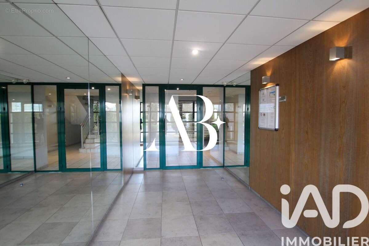 Appartement 42 m² à Saint-Macaire  - photo 8