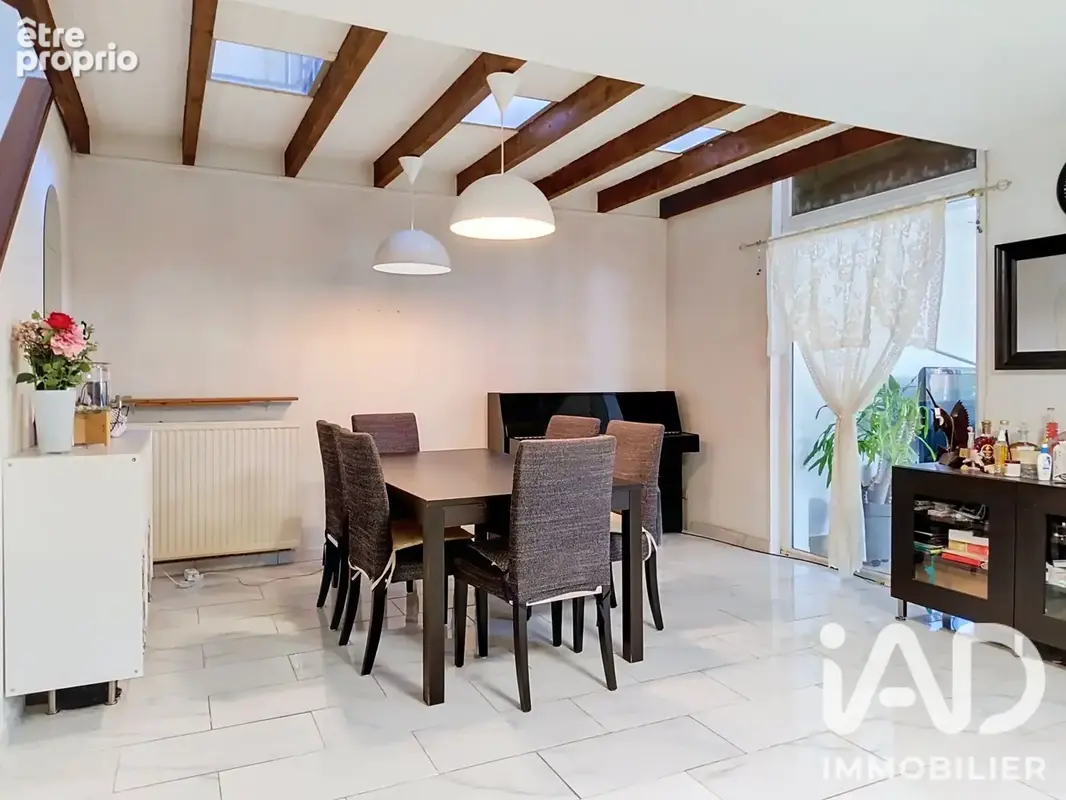 Photo 1 - Maison à VILLETANEUSE