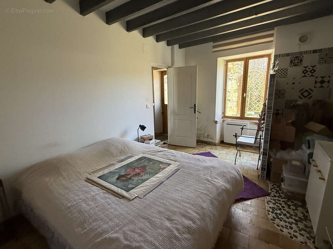 Maison à SAINT-COSME-EN-VAIRAIS