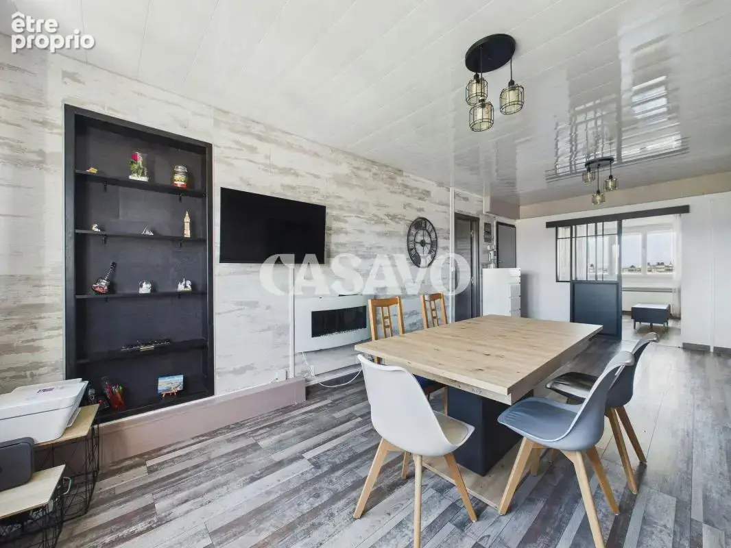 Vente Appartement 4 pièces de 74m² - 69800 Saint-Priest - photo 4