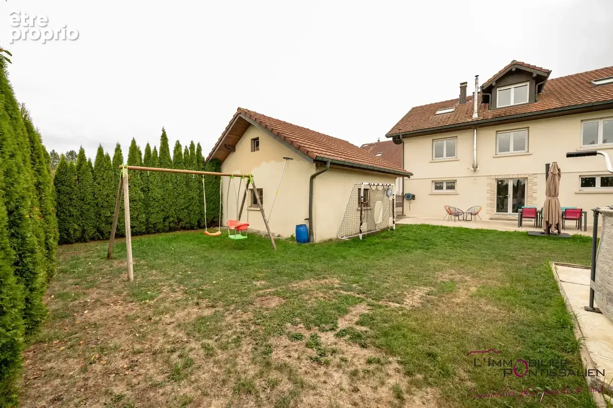 Maison - vuillecin - 200m2 - 6 chambres - photo 39