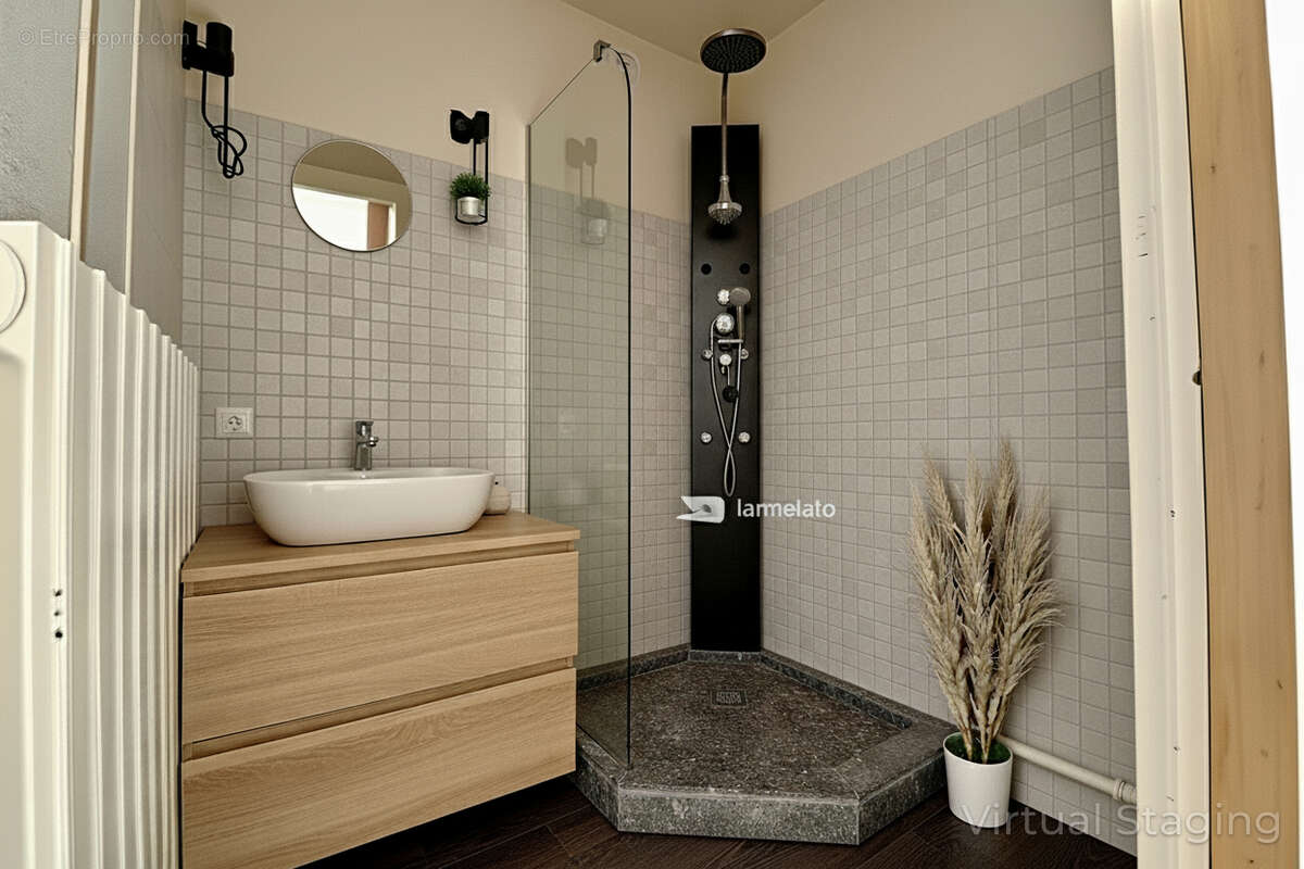 Appartement à MARCILLY-LE-CHATEL