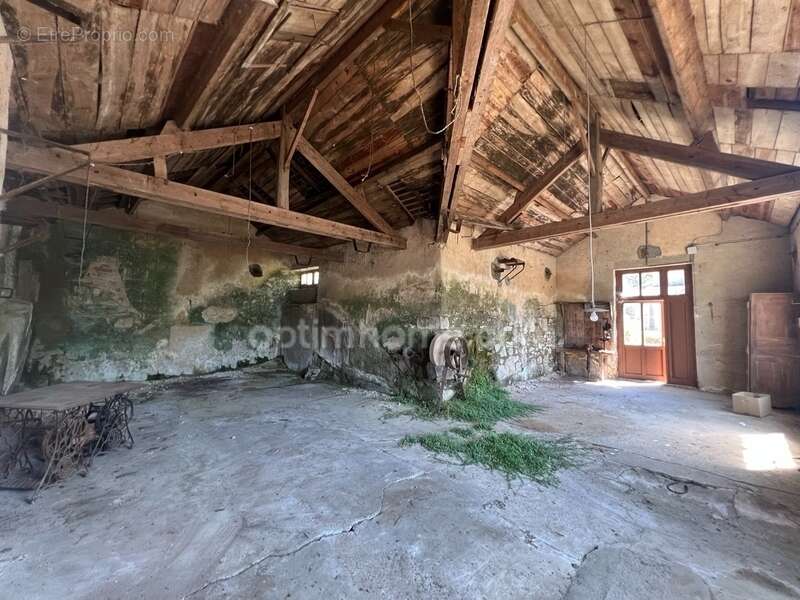 Maison à MORTAGNE-SUR-SEVRE