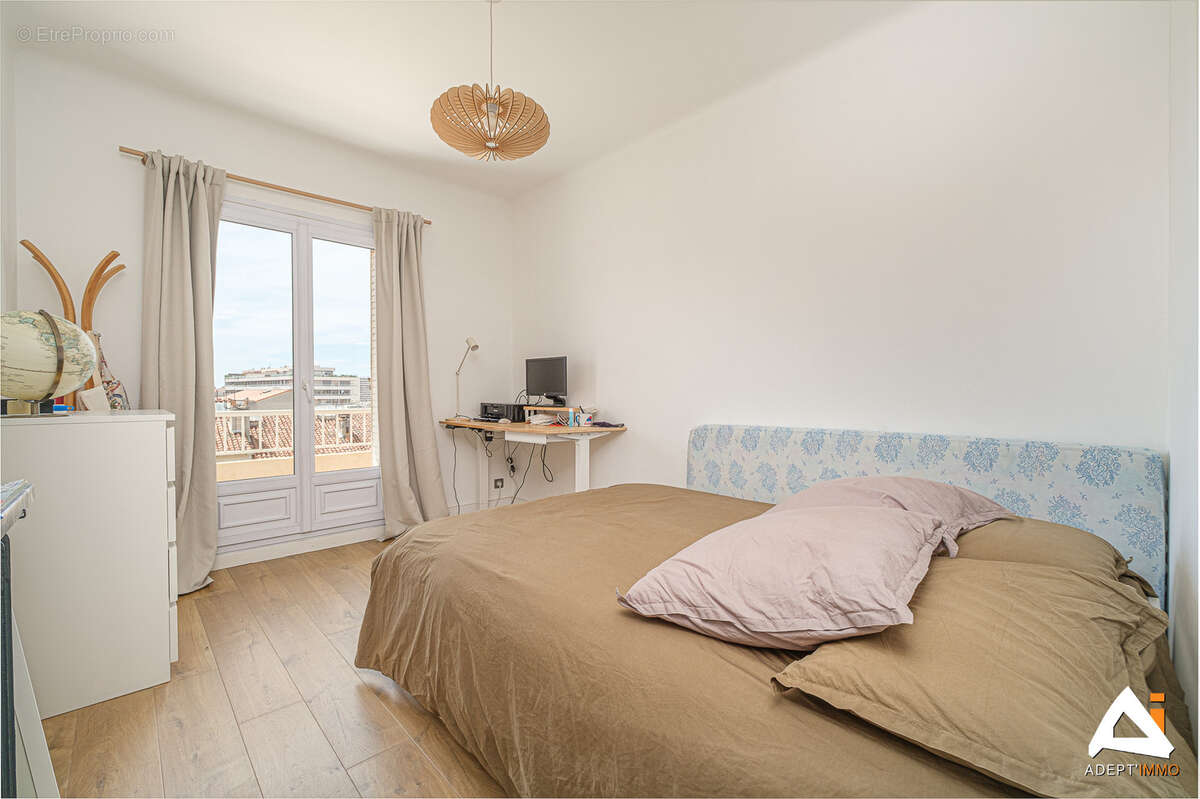 Appartement à MARSEILLE-7E