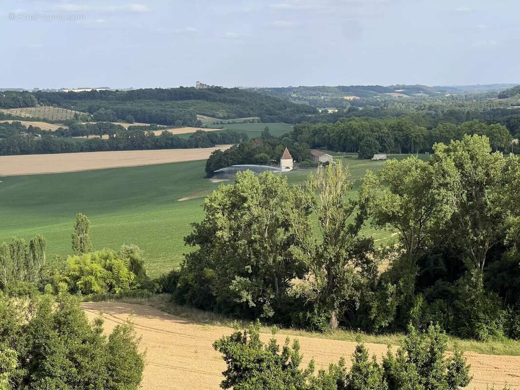 Maison à SAINT-CLAR