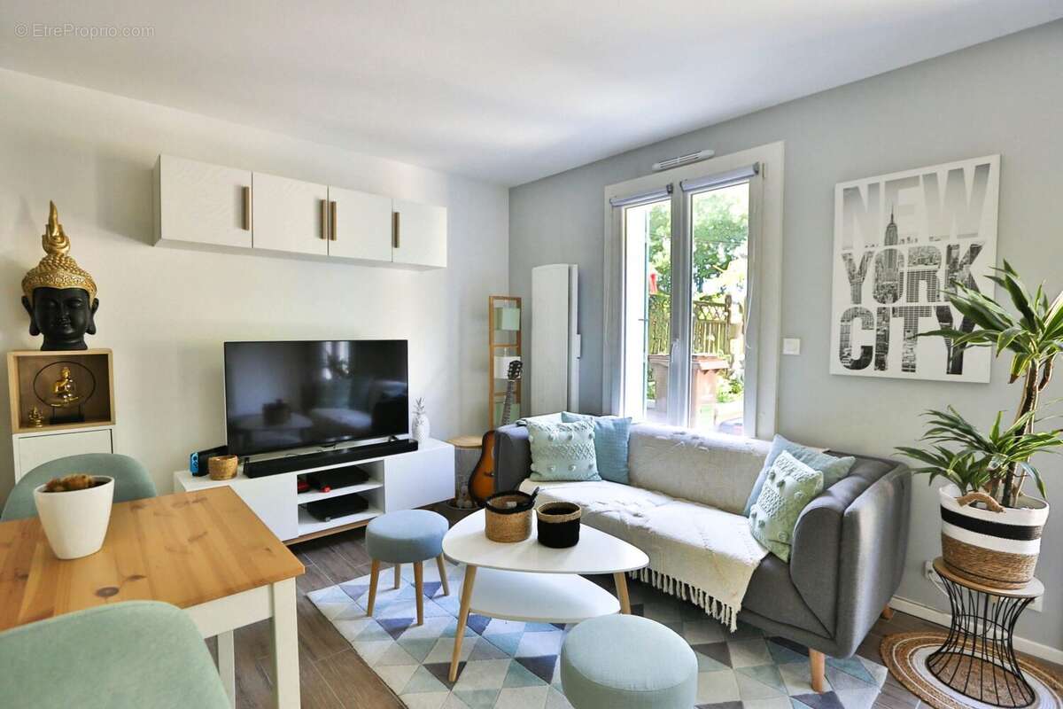 Appartement à BAILLY-ROMAINVILLIERS