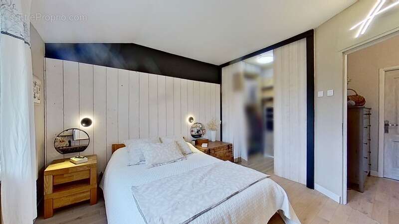 Maison à SAINT-JULIEN-SUR-VEYLE