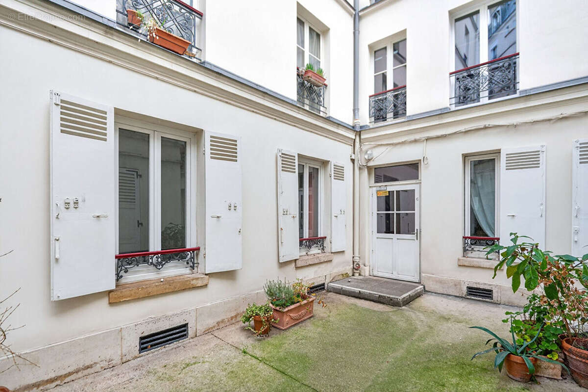 Appartement à PARIS-12E