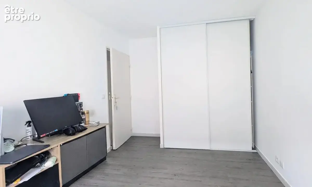 Grasse – T3 de 69 m² en très bon état, terrasse sud-est, ascenseur et parking privatif - photo 13