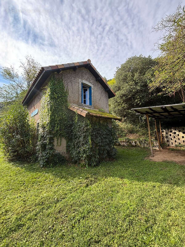 Maison à SAINT-FORTUNAT-SUR-EYRIEUX