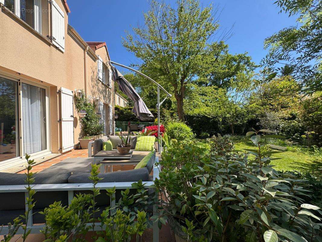 Maison à MAROLLES-EN-HUREPOIX