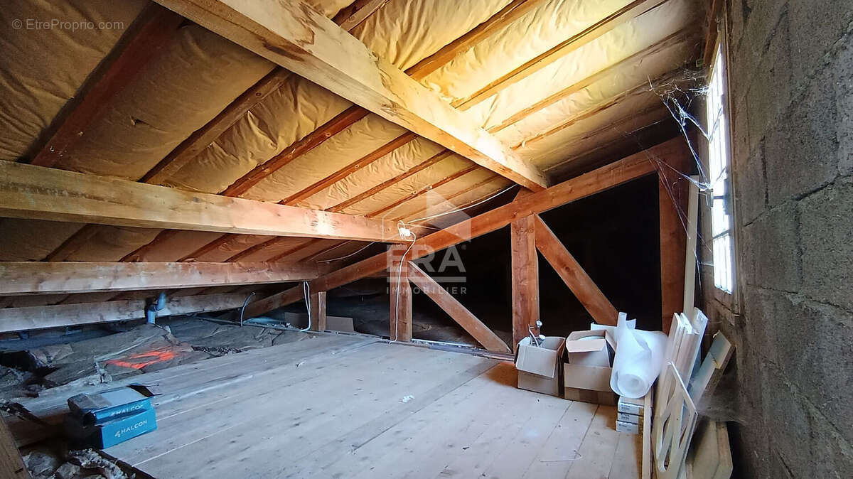 Appartement à SAINT-GERMAIN-LAPRADE