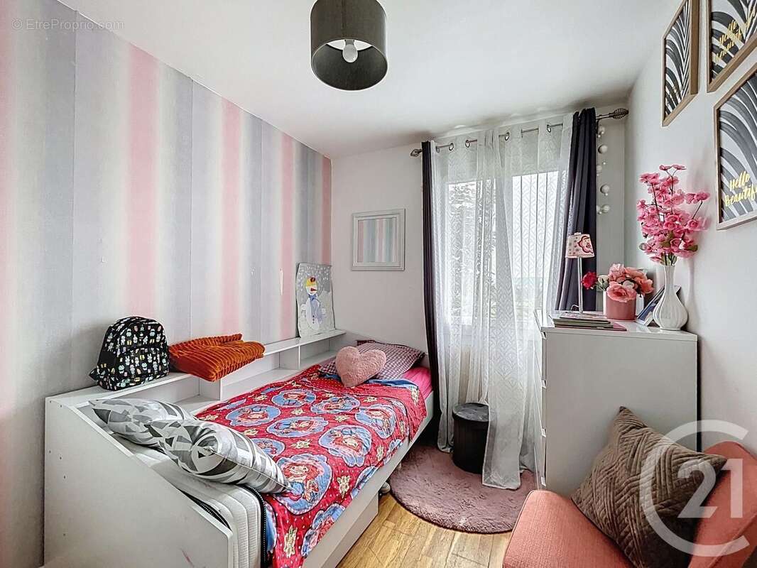 Maison à PARON