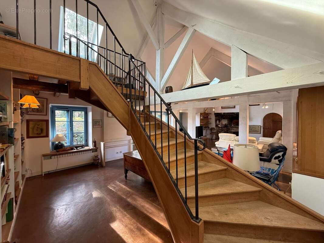 Maison à LE MAGNY