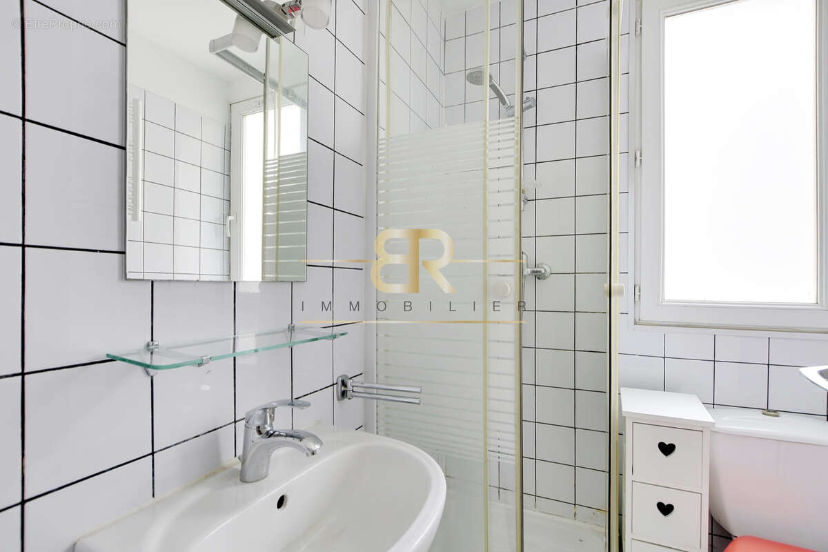 Appartement à PARIS-12E