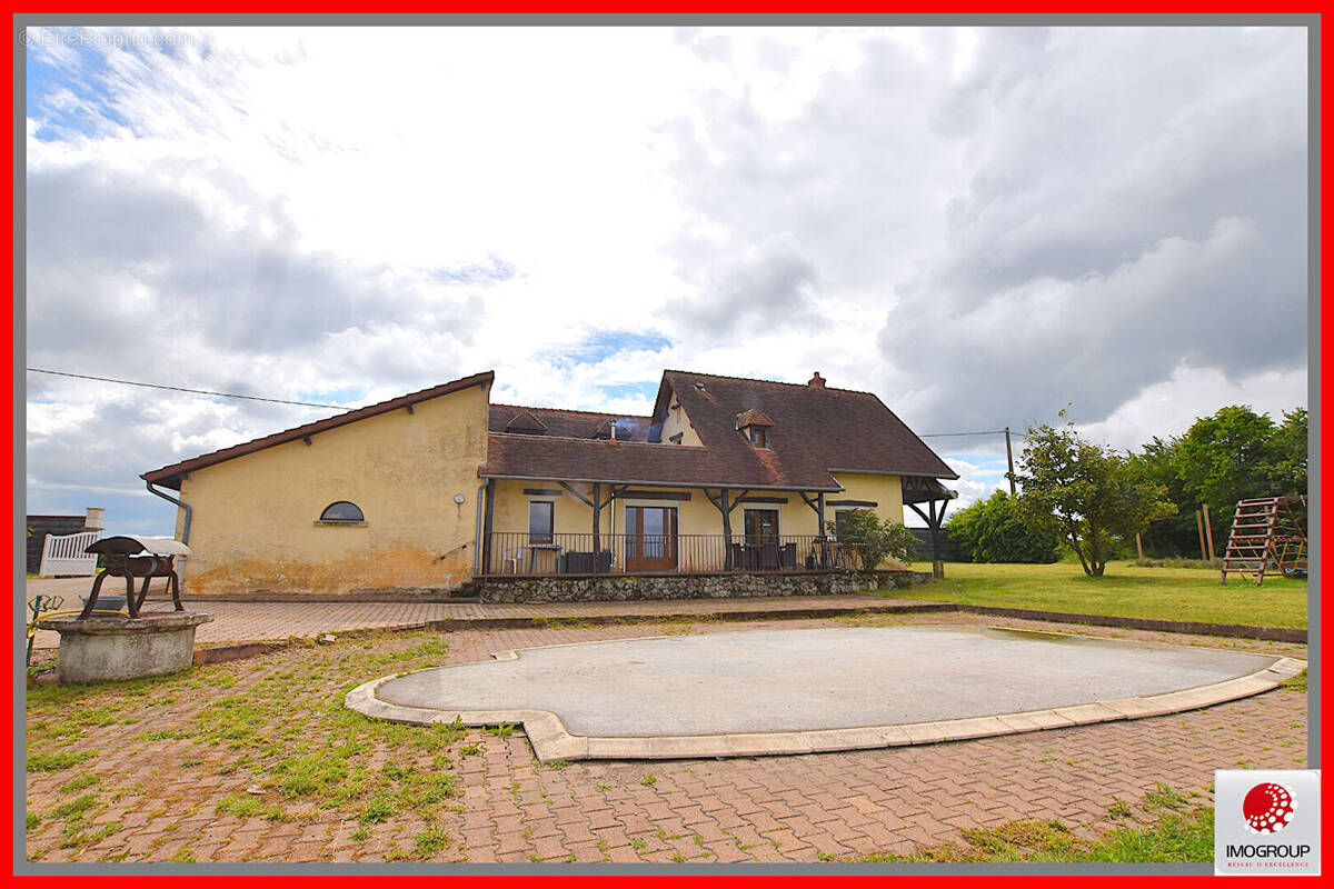 Maison à SAINT-GERAND-DE-VAUX