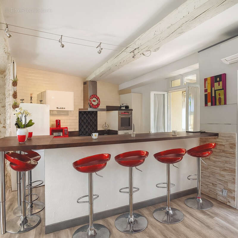 Maison à SAINT-ESTEVE