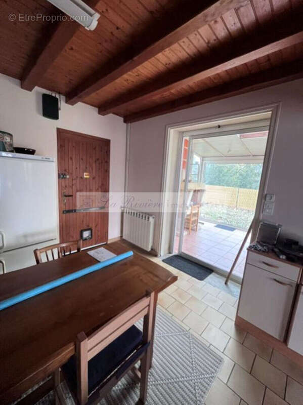 Maison à GENSAC-LA-PALLUE