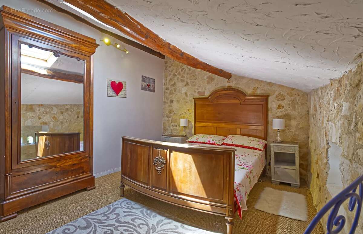 Complexe de gîtes avec une ferme de 3 chambres et 3 gîtes avec piscine chauffée - photo 6